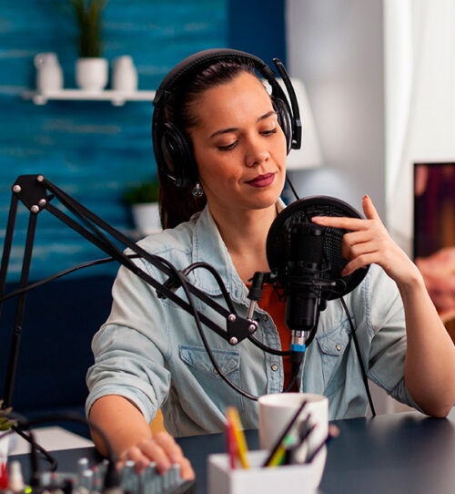Transmisión de audio: qué es y cómo funcionaTransmisión ¿Cómo funciona la transmisión de audio?